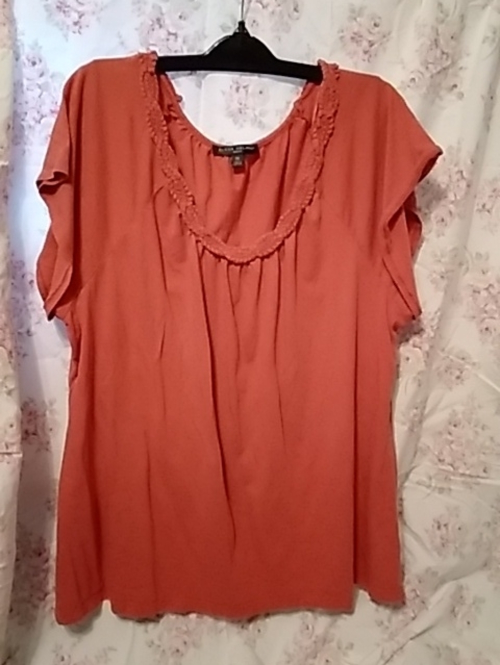 Relaxed Scoop-Neck Tunic Top in Rust
